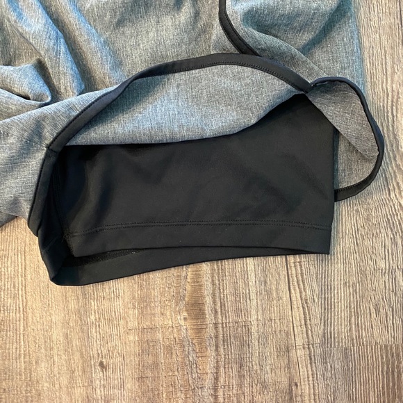 Women’s Reebok Running Shorts - Picture 3 of 4